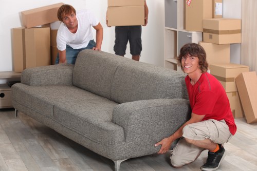Preparation checklist for a local house or flat move in Kensington